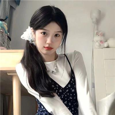 异形三角恋封面